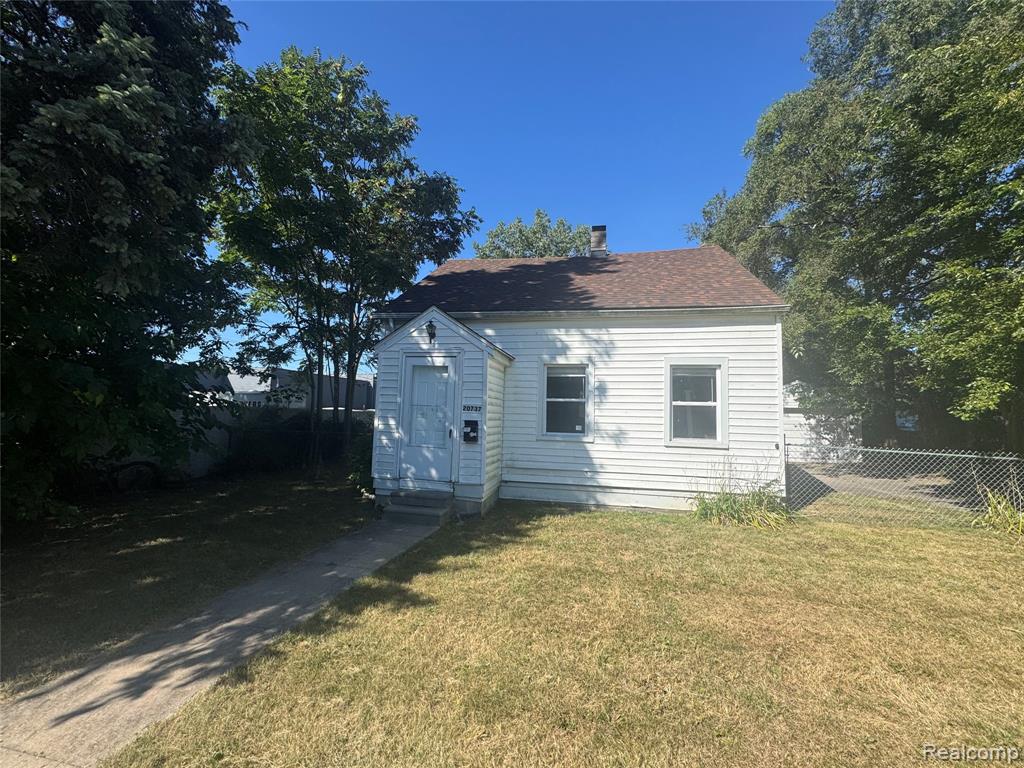 20737 Nummer Street Warren, MI 48089 - Photo 3 of 13