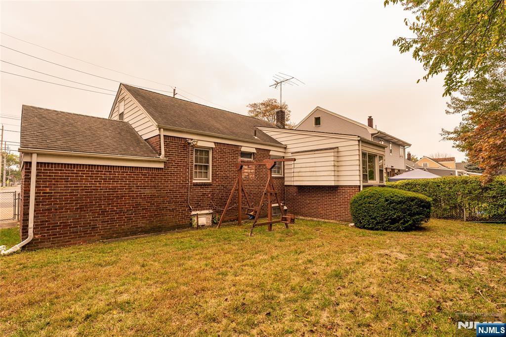 17-19 Berdan Avenue Fair Lawn, NJ 07410 - Photo 3 of 14