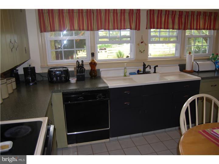 320 Red Lion Road Southampton, NJ 08088 - Photo 14 of 24 Kitchen