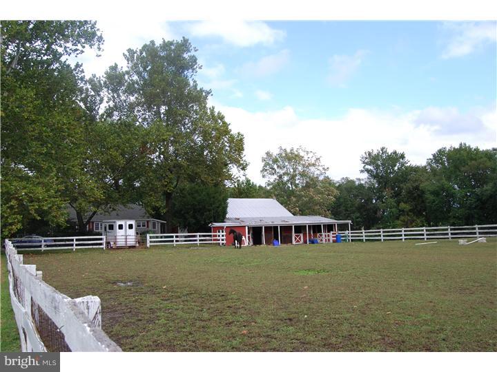 320 Red Lion Road Southampton, NJ 08088 - Photo 6 of 24 Barn