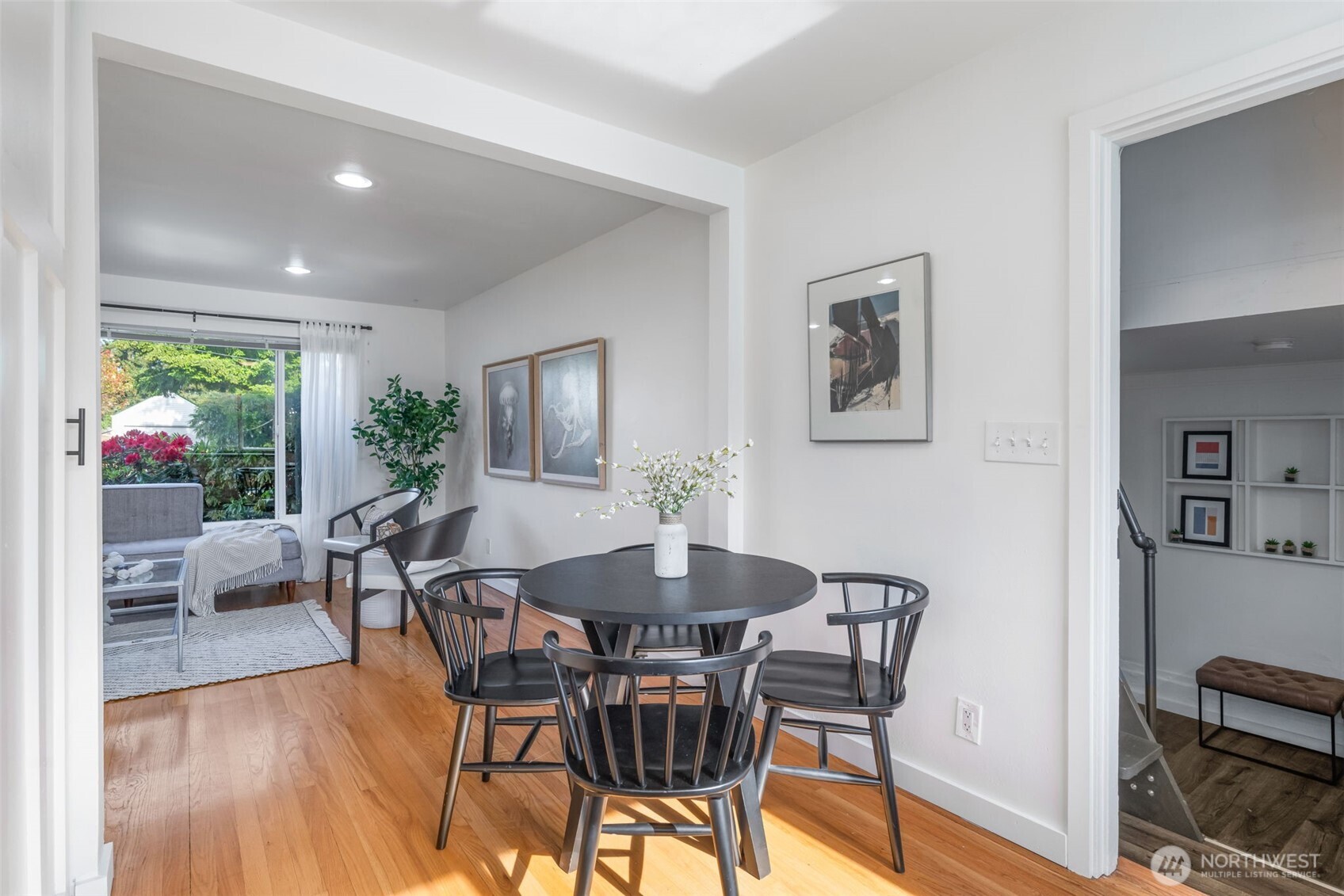10617 39th Avenue Southwest Seattle, WA 98146 - Photo 8 of 39