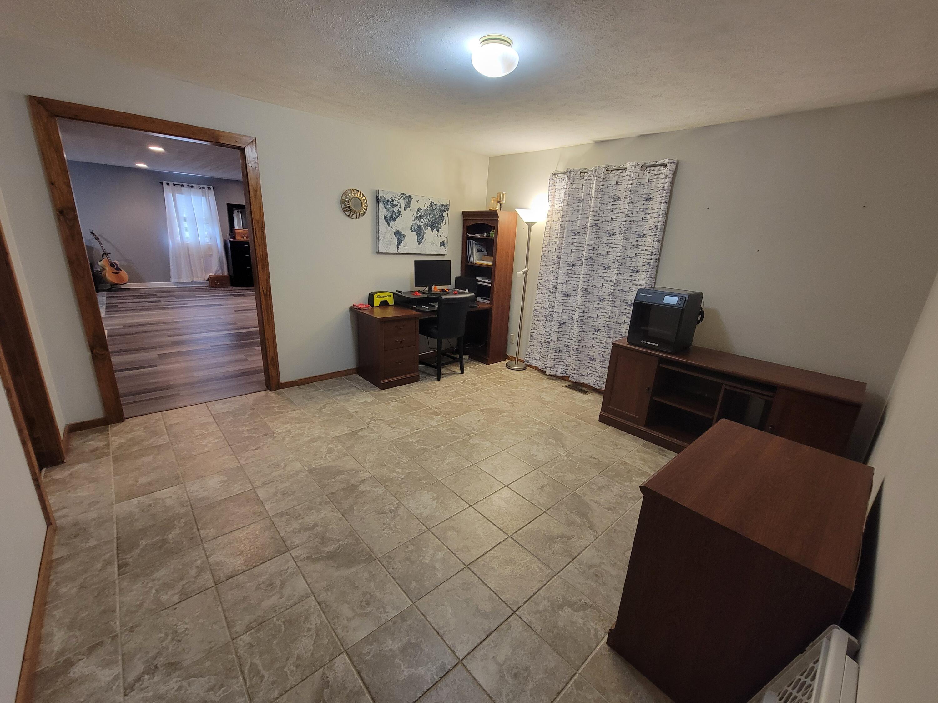 751 Barker Road California, KY 41007 - Photo 23 of 50 Office