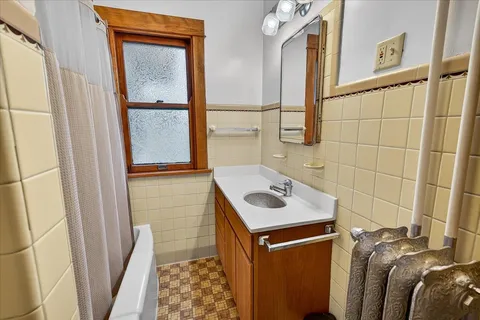 $899,000 | 2121 West Lawn Avenue, Madison, WI 53711