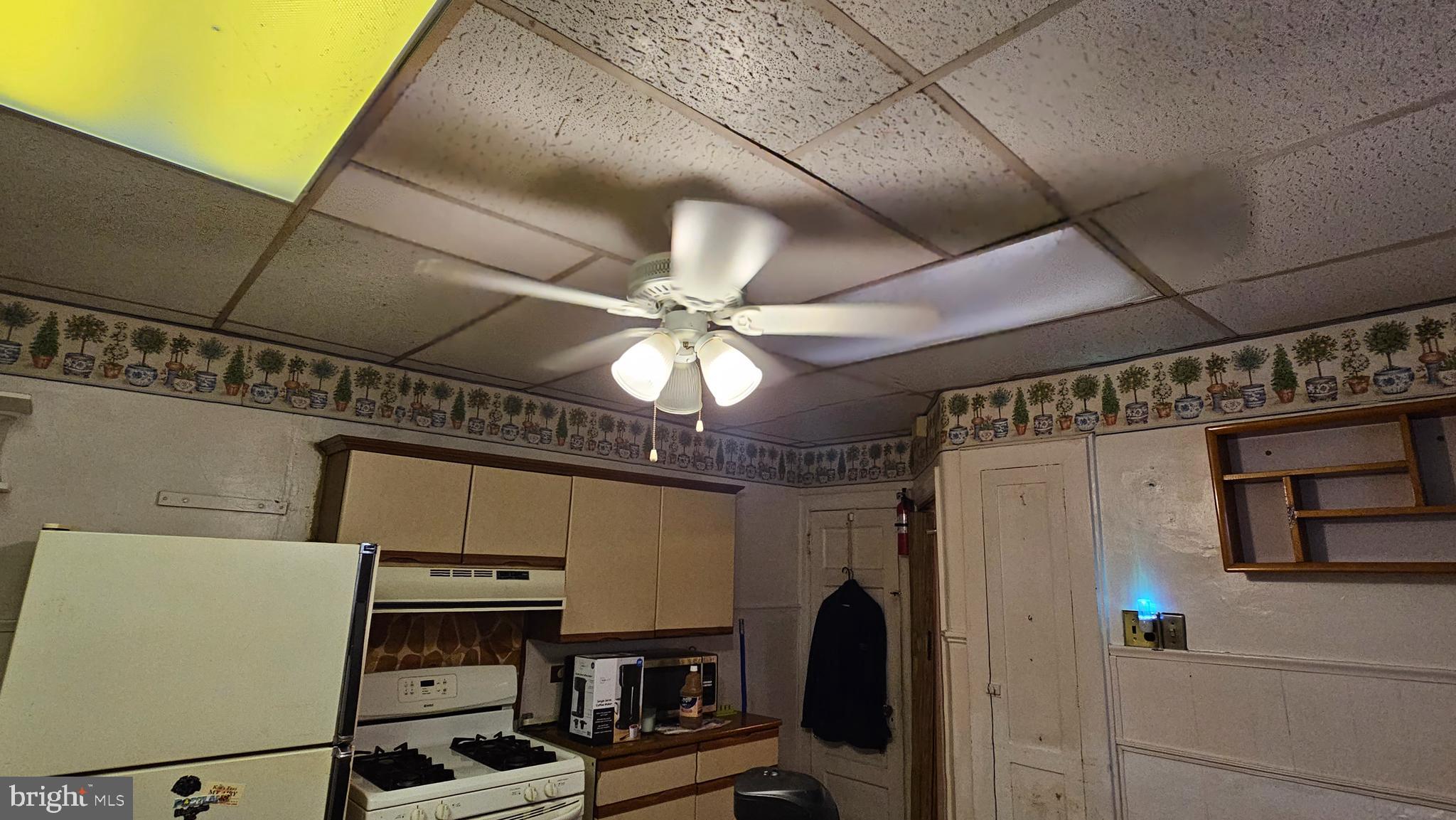 141 Pleasant Street Philadelphia, PA 19119 - Photo 19 of 42