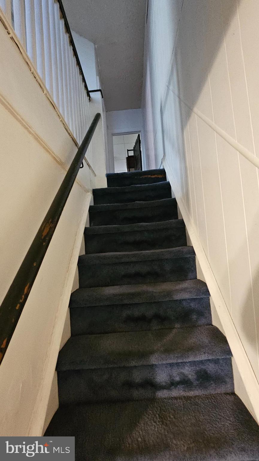 141 Pleasant Street Philadelphia, PA 19119 - Photo 20 of 42