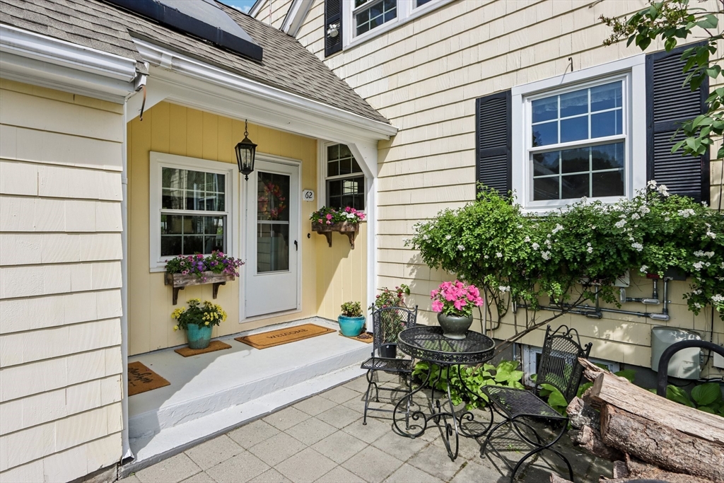 62 Charme Road Billerica, MA 01821 - Photo 2 of 41