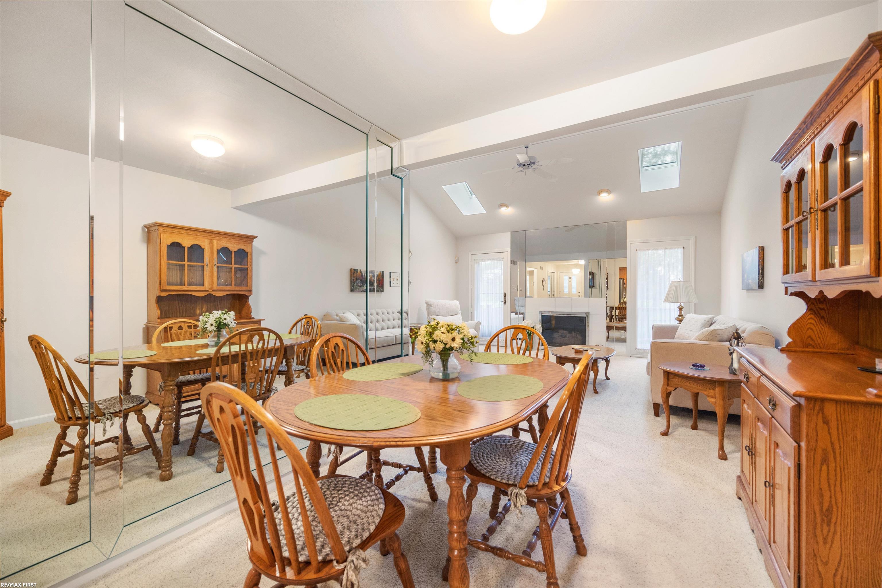 16261 Pine Ridge Drive North Fraser, MI 48026 - Photo 8 of 29 50107458-7.JPG