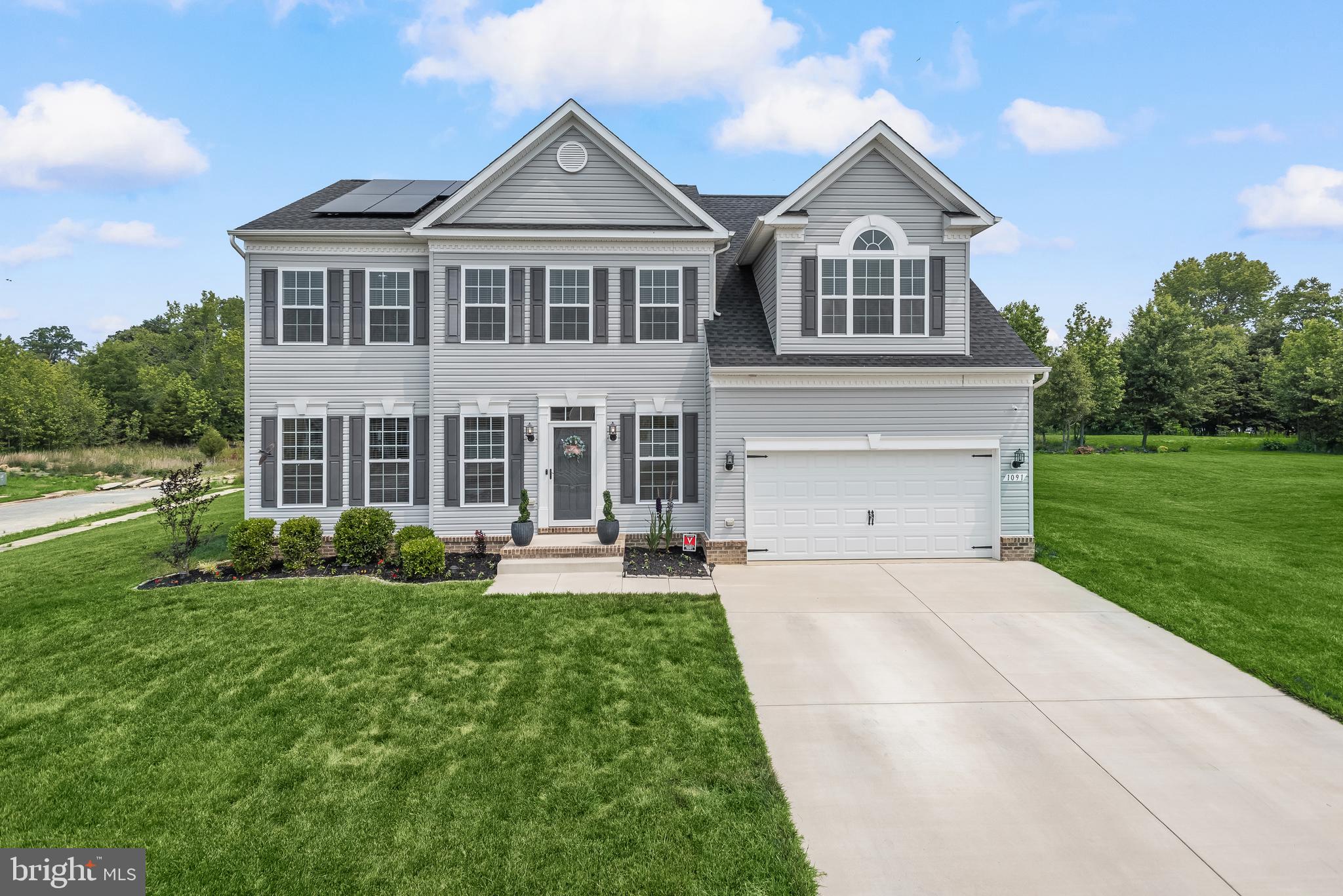 Welcome to 1091 Agricopia Drive!