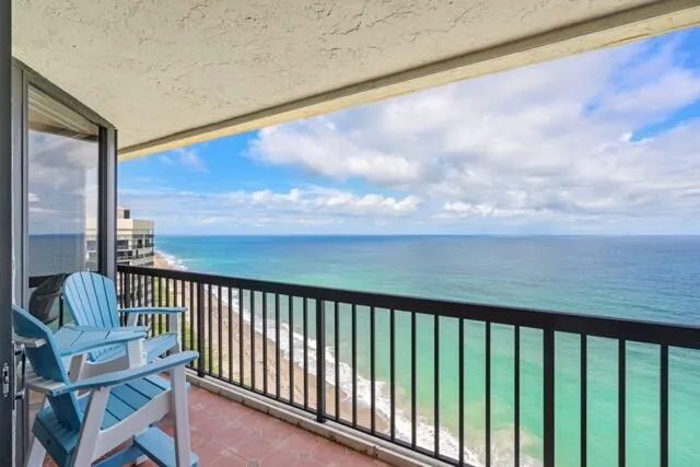$6,500 | 9550 South Ocean Drive, Unit 2004, Jensen Beach, FL 34957