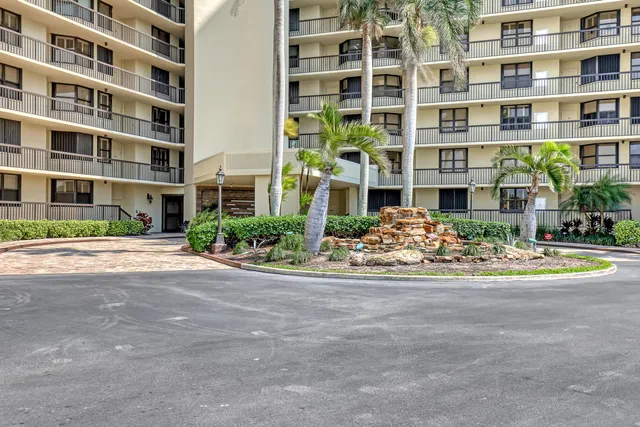 $6,500 | 9550 South Ocean Drive, Unit 2004, Jensen Beach, FL 34957