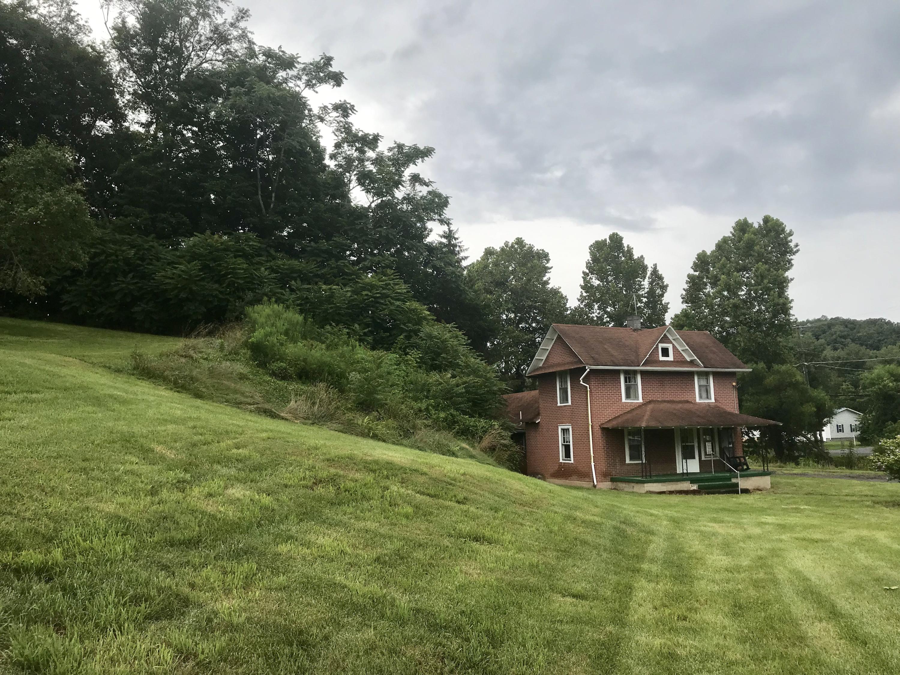 3908 Callaghan Circle Covington, VA 24426 - Photo 1 of 19 3908 Callaghan circle