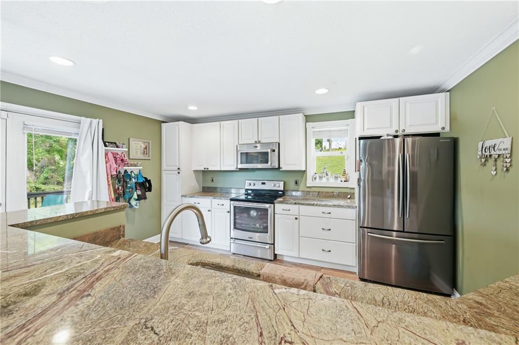 724 River Road Greenville, PA 16125 - Photo 11 of 16