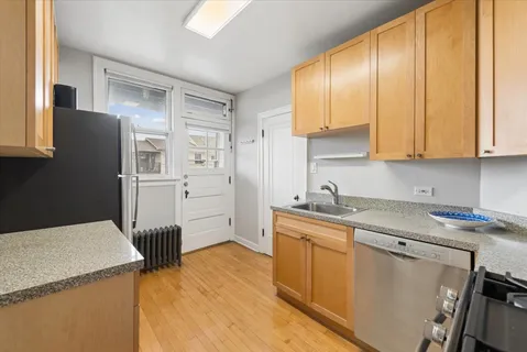 $250,000 | 3651 North Kedvale Avenue, Unit 2B, Chicago, IL 60641