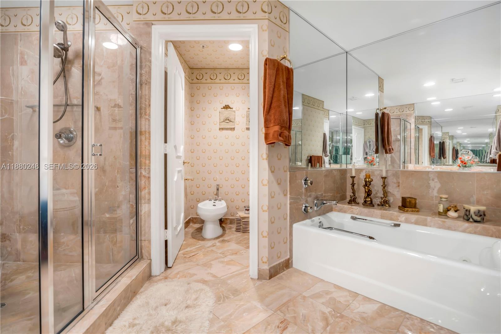 888 Brickell Key Drive, Unit 1807 Miami, FL 33131 - Photo 22 of 58