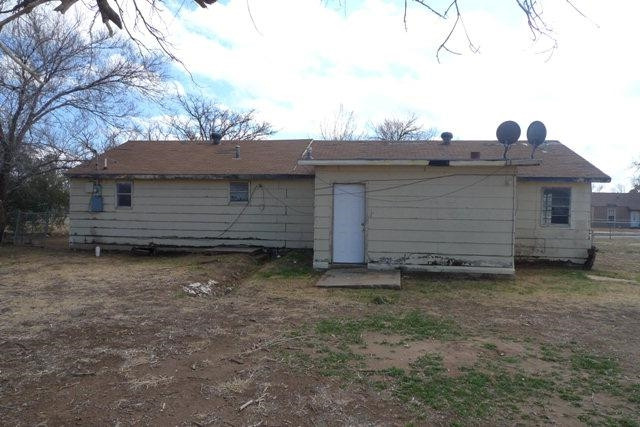513 East Tulane Street Lubbock, TX 79403 - Photo 2 of 10 a view of a house with a backyard