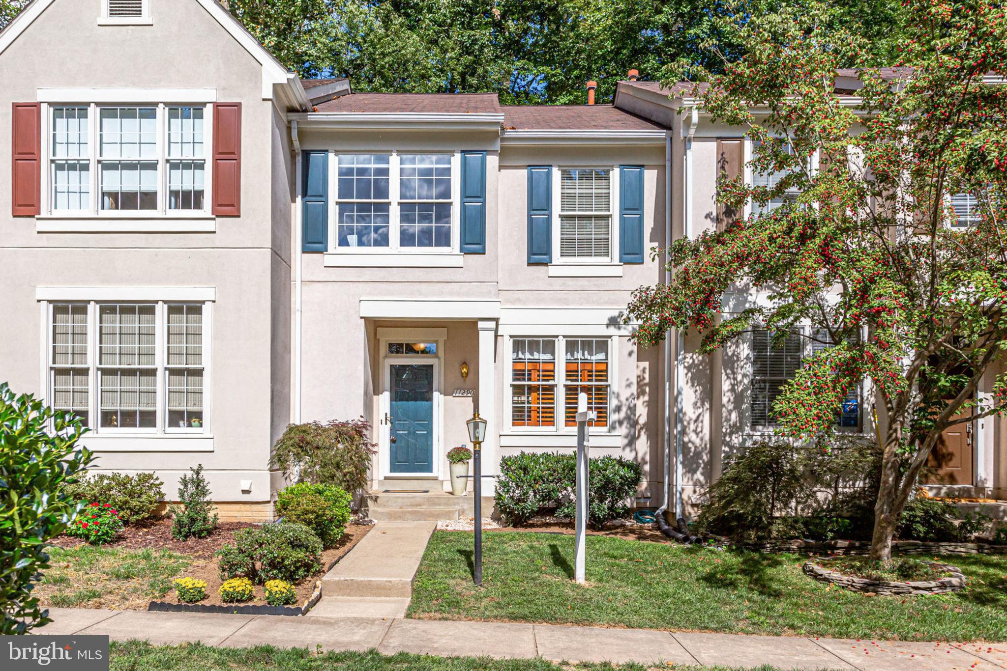 11290 Fairwind Way Reston, VA 20190 - Photo 2 of 30