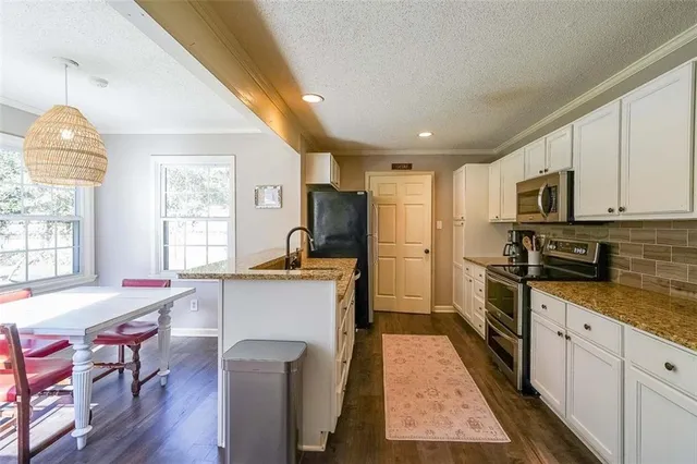 $2,850 | 701 Willow Ridge Drive Northeast, Marietta, GA 30068