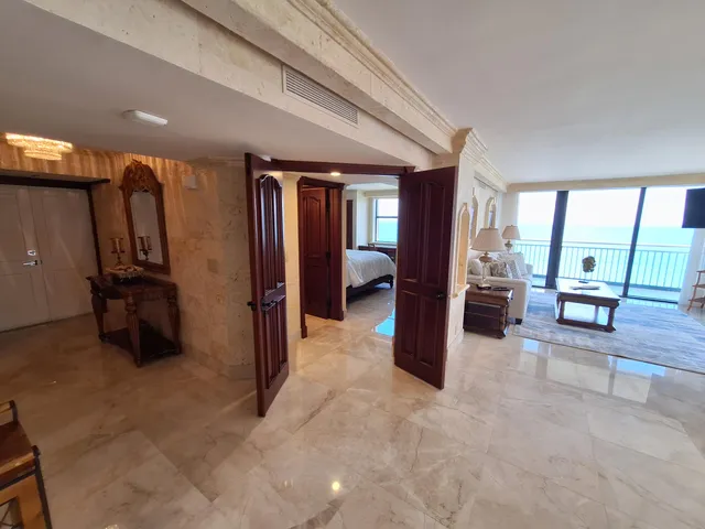 a view of walk in closet