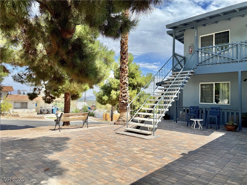 390 North 13th Street, Unit 1 Las Vegas, NV 89101 - Photo 4 of 9