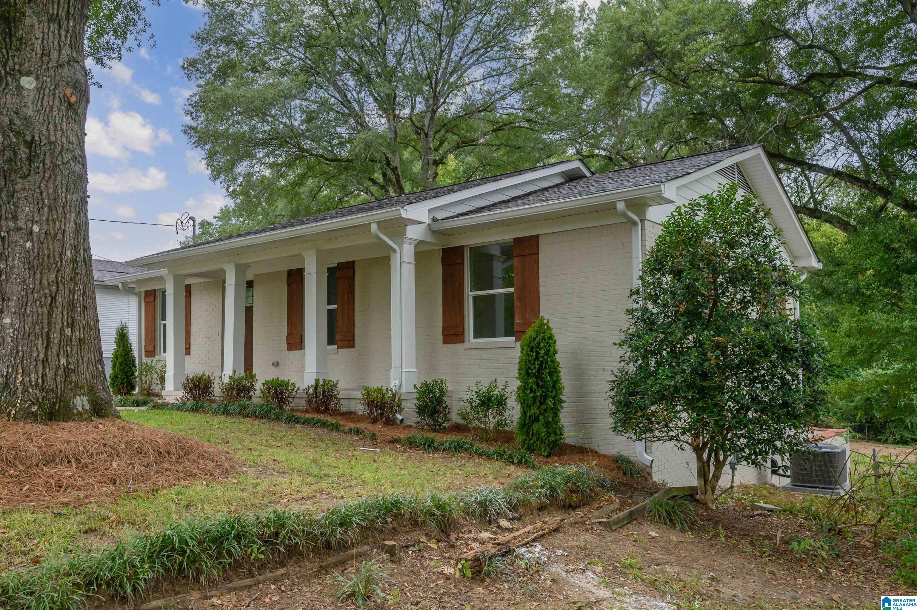 312 8th Street Southwest Alabaster, AL 35007 - Photo 2 of 43