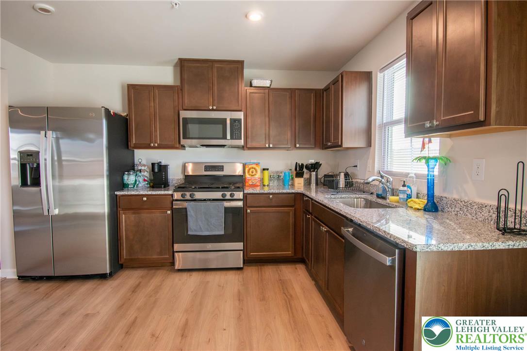 2118 Cross Country Road Northampton, PA 18067 - Photo 13 of 34