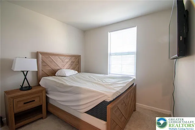 $340,000 | 2118 Cross Country Road, Northampton, PA 18067