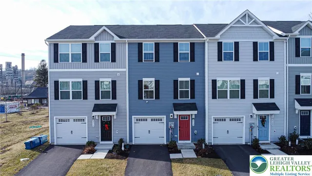 $340,000 | 2118 Cross Country Road, Northampton, PA 18067