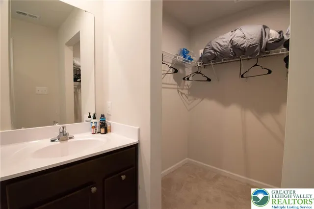 $340,000 | 2118 Cross Country Road, Northampton, PA 18067