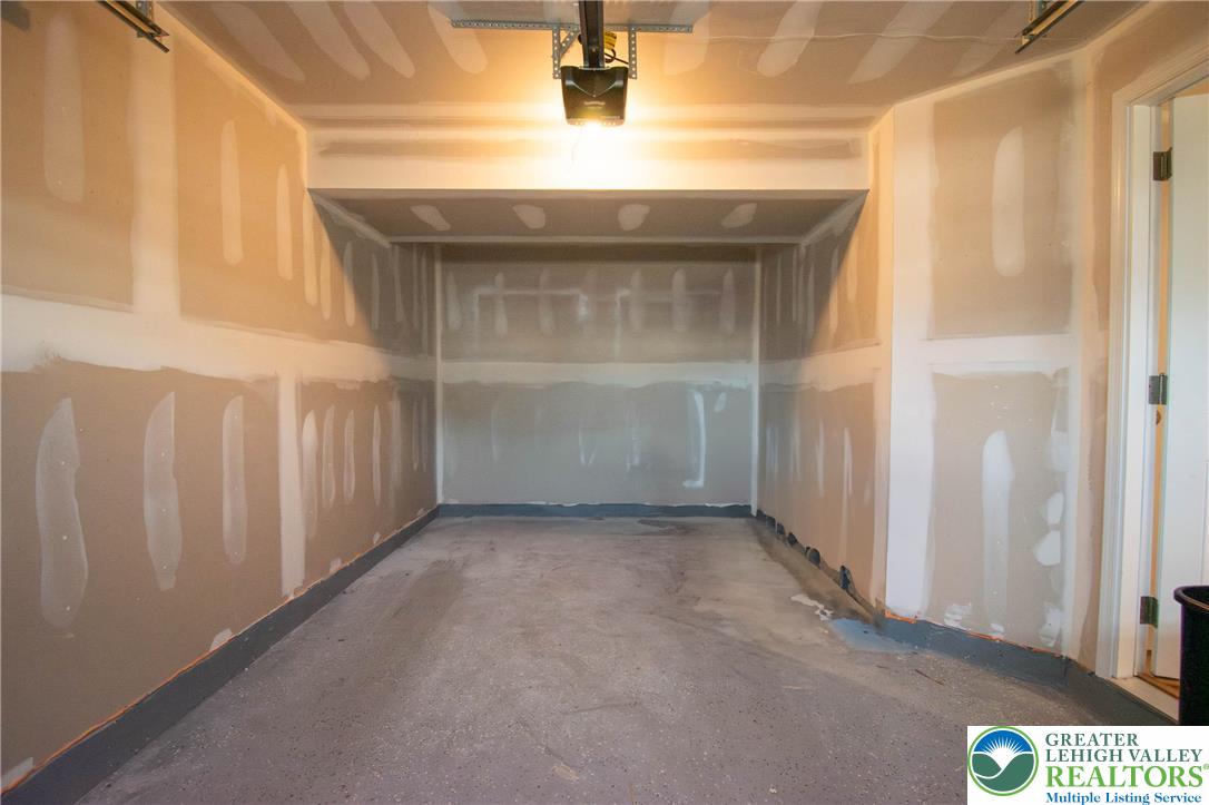 2118 Cross Country Road Northampton, PA 18067 - Photo 30 of 34