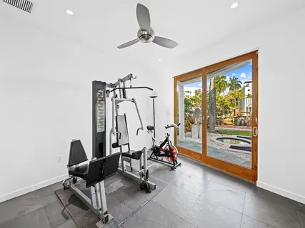$4,395,000 | 450 Victoria Terrace, Fort Lauderdale, FL 33301