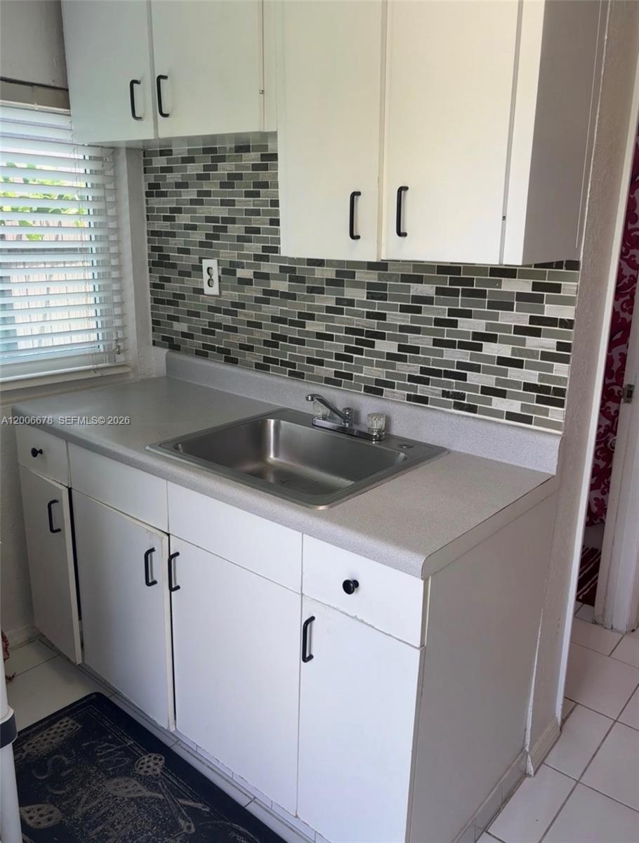 12823 Southwest 20th Terrace Miami, FL 33175 - Photo 4 of 11