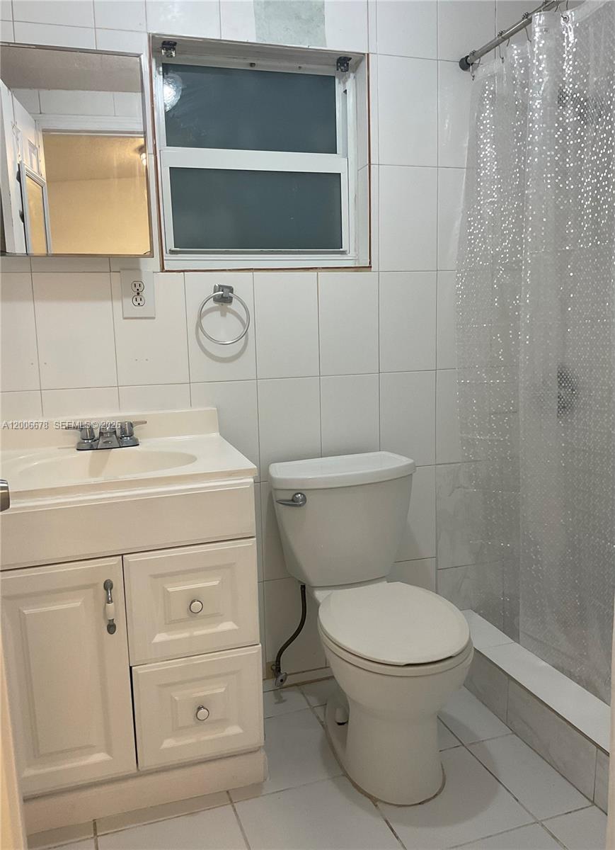 12823 Southwest 20th Terrace Miami, FL 33175 - Photo 6 of 11