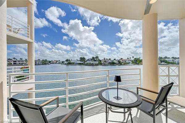 $15,000 | 4530 Gulf Shore Boulevard North, Unit 2122, Naples, FL 34103