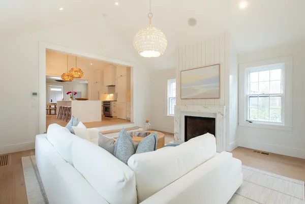 $6,995,000 | 10 Silver Street, Nantucket, MA 02554