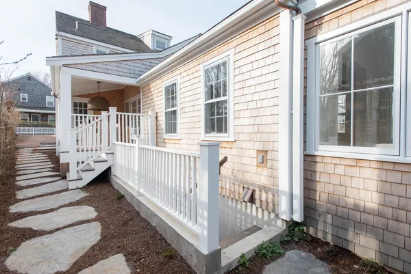 $6,995,000 | 10 Silver Street, Nantucket, MA 02554