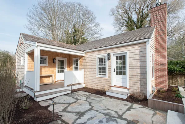 $6,995,000 | 10 Silver Street, Nantucket, MA 02554