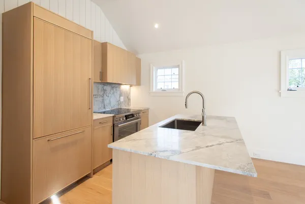 $6,995,000 | 10 Silver Street, Nantucket, MA 02554