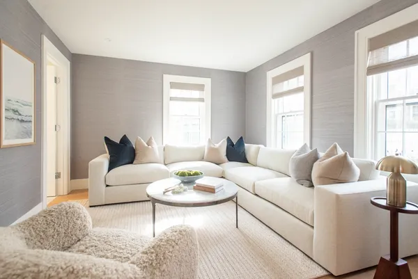 $6,995,000 | 10 Silver Street, Nantucket, MA 02554