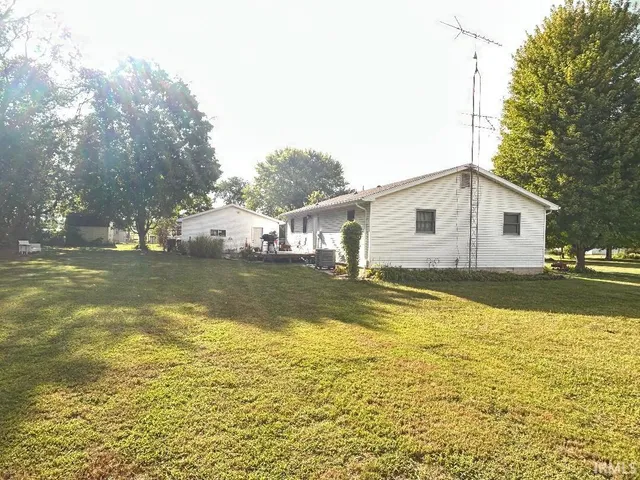 $190,000 | 600 Lawndale Court, Perrysville, IN 47974
