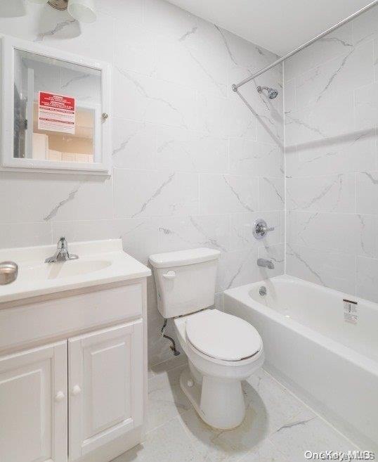 3434 Fulton Street Brooklyn, NY 11208 - Photo 7 of 11 a bathroom with a sink toilet and bathtub