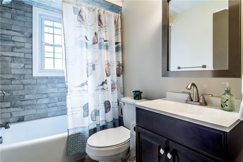 662 Scrubgrass Road Pittsburgh, PA 15243 - Photo 11 of 25 Gallery Image 11