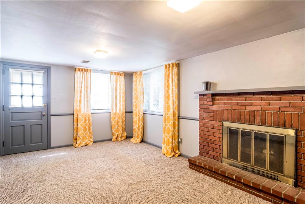 662 Scrubgrass Road Pittsburgh, PA 15243 - Photo 17 of 25 Gallery Image 17