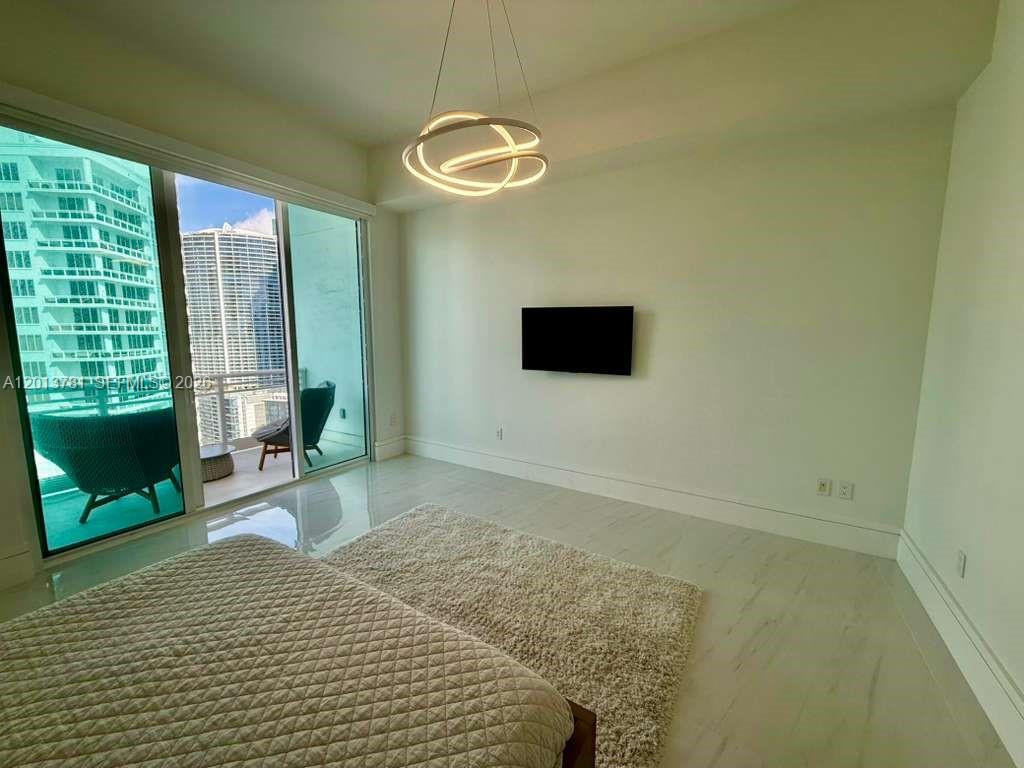 900 Brickell Key Boulevard, Unit 2604 Miami, FL 33131 - Photo 17 of 41