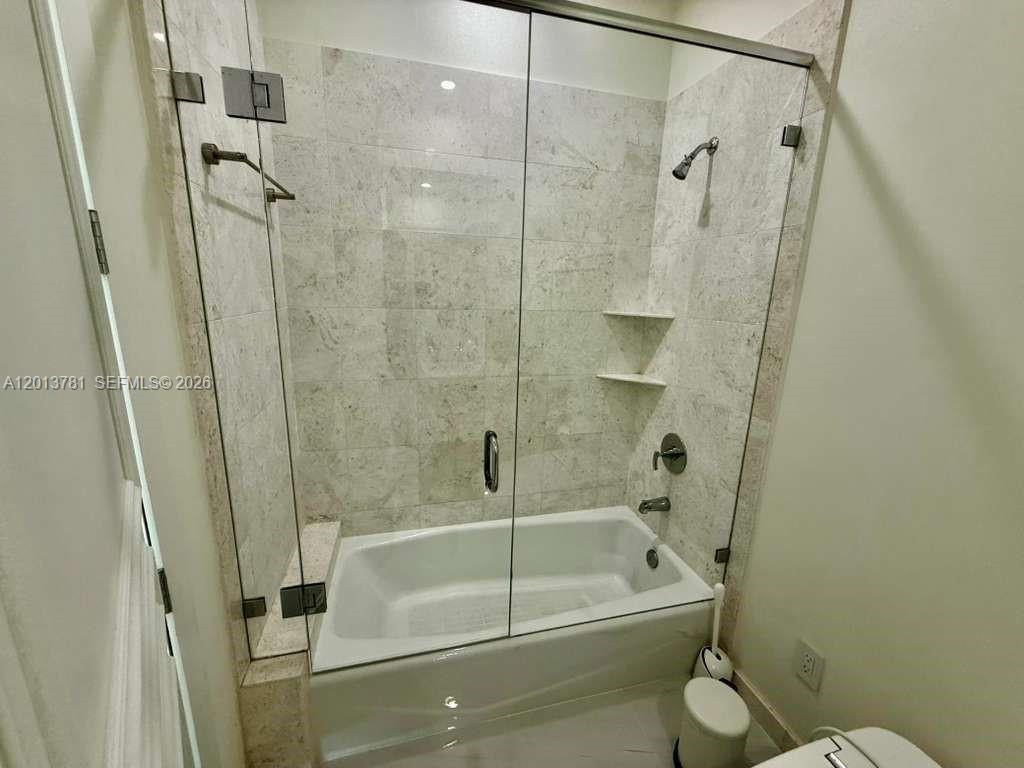 900 Brickell Key Boulevard, Unit 2604 Miami, FL 33131 - Photo 28 of 41