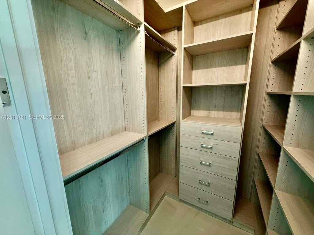 900 Brickell Key Boulevard, Unit 2604 Miami, FL 33131 - Photo 32 of 41