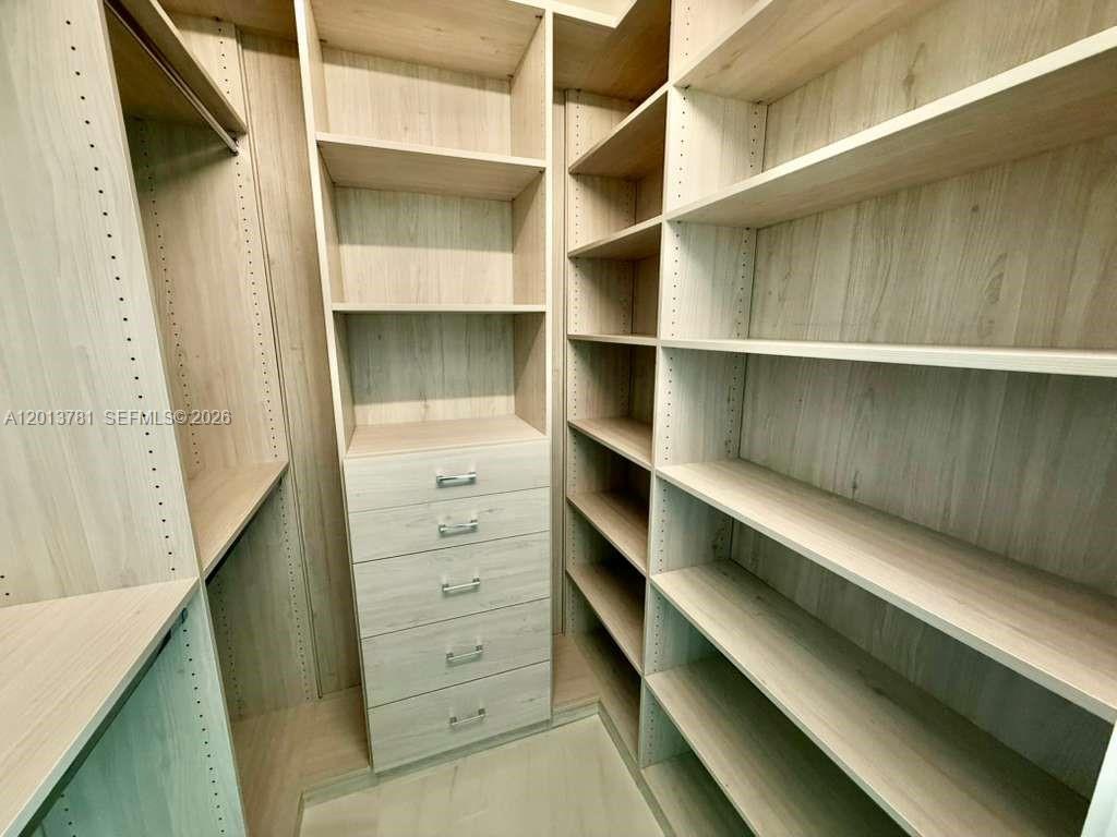 900 Brickell Key Boulevard, Unit 2604 Miami, FL 33131 - Photo 33 of 41