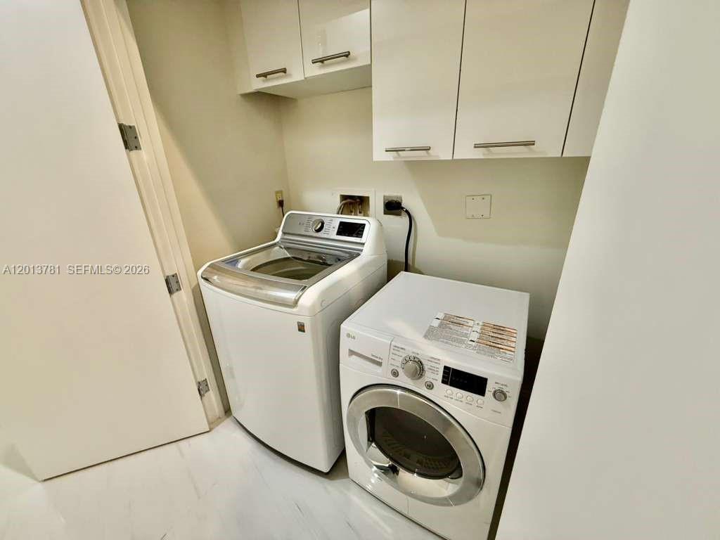 900 Brickell Key Boulevard, Unit 2604 Miami, FL 33131 - Photo 37 of 41
