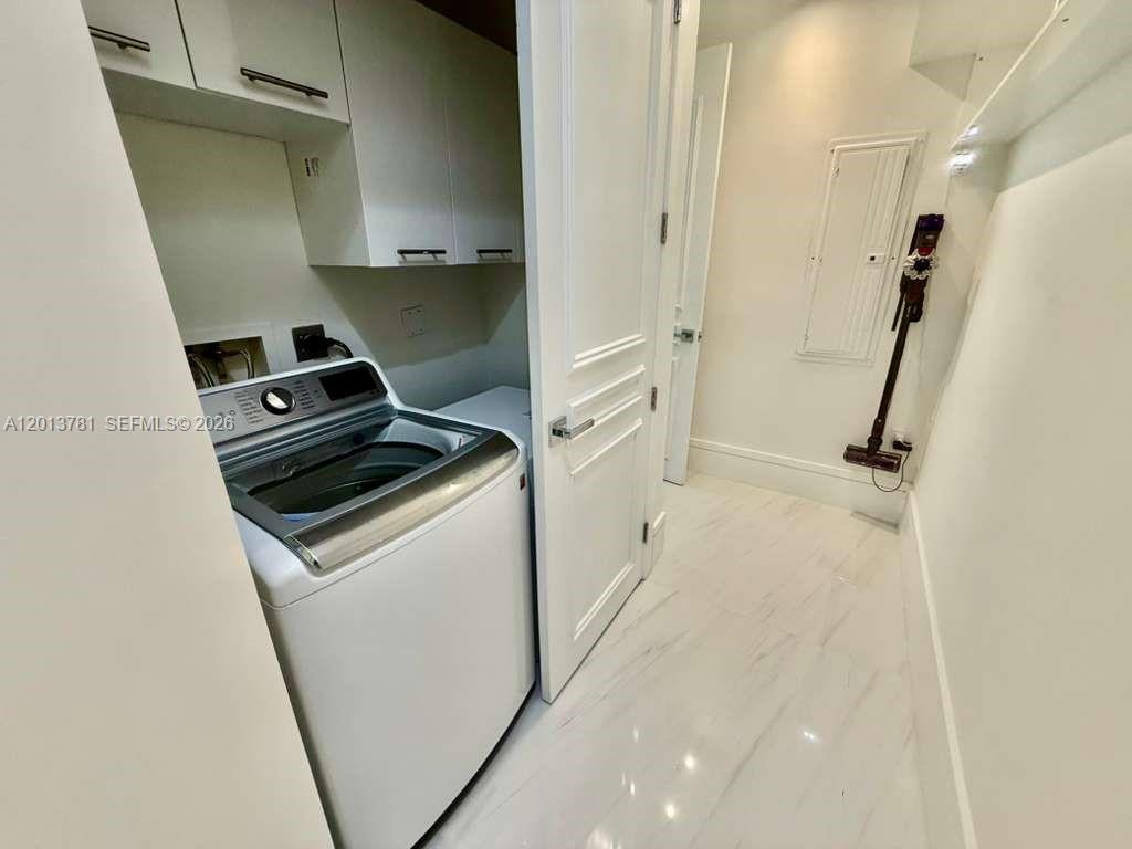 900 Brickell Key Boulevard, Unit 2604 Miami, FL 33131 - Photo 38 of 41