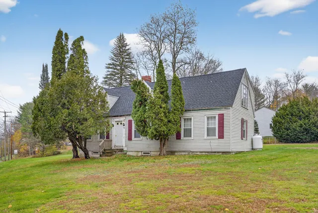 $274,900 | 88 Augusta Road, Winslow, ME 04901