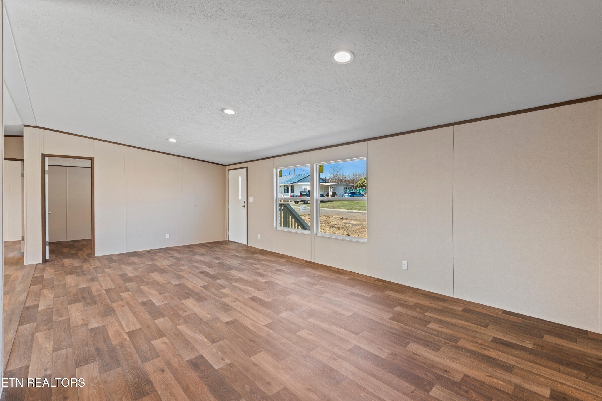 911 Summer Street Loudon, TN 37774 - Photo 13 of 25 a view of an empty room